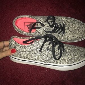 Paisley vans